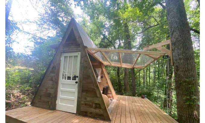 Grandview Otro | Glamp in Mini A-Frame on 116 Acre Farm