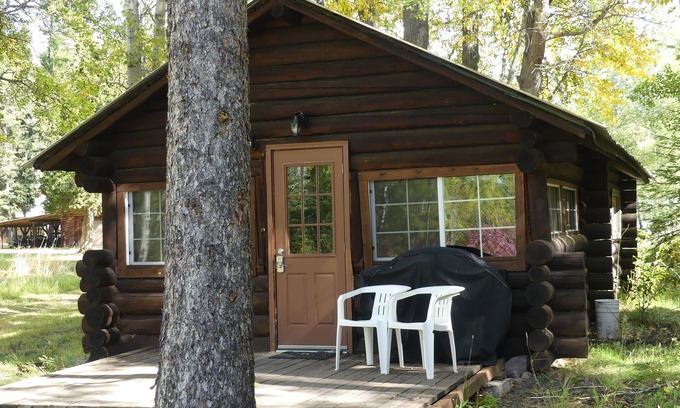 Seeley Lake Cabina | Glamping at its best!