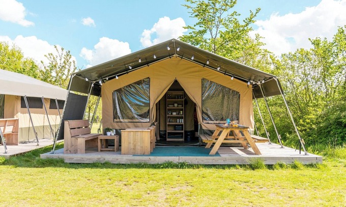Zelhem Casa | Glamping by the Water in Zelhem