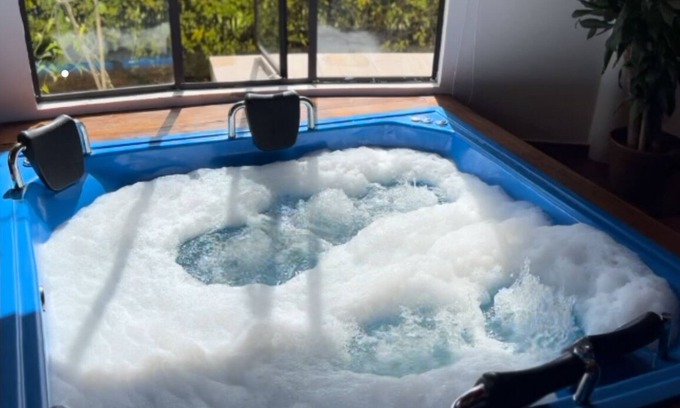 El Penol Cabina | Glamping con Jacuzzi - El peñol Guatapé.