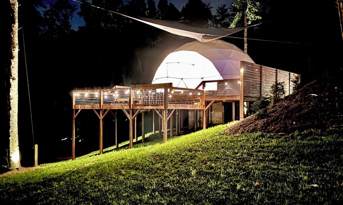 Hiawassee Cabina | Glamping Dome Lake and Mountain Views Hot Tub