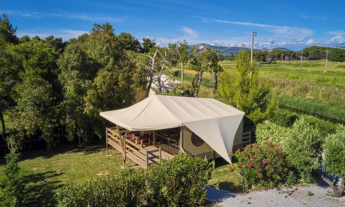 Piombino Alquiler De RV | Glamping 'Familiare Vicino Al Mare' con terraza privada, jardín privado y Wi-Fi