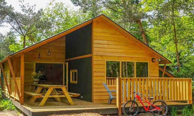 Ruinen Casa | Glamping family lodge 10 by Interhome