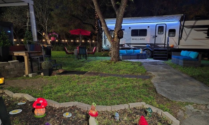 Leon Valley Casa | Glamping in the City! nA beautiful two acre country pocket in the city