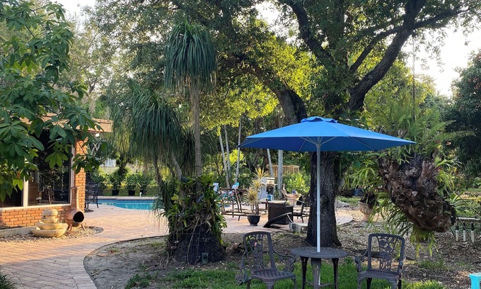 Homestead Apartamento | Glamping Miami Farm area RV friendly between Kendall and Key Largo hookup ready!