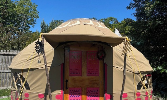 Contin Cabina | Glamping Pod - Sleeps 2 - Garden - Parking - Wifi