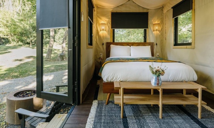Guerneville Hotel | Glamping Queen w/ Private Bath at Dawn Ranch! w/ Private Seating Area & Firepit