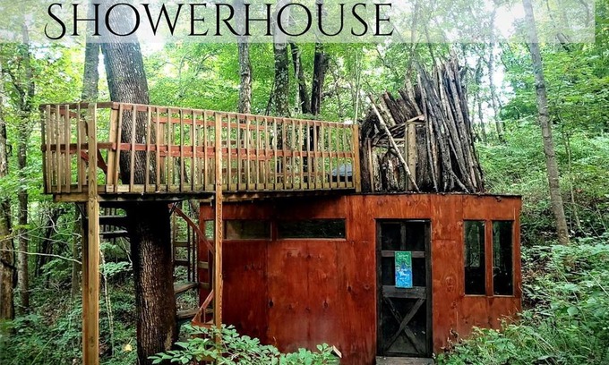 West Baden Springs Casa | Glamping Retreats with Dinner Included at this Amazing West Baden Springs Tree House Rental