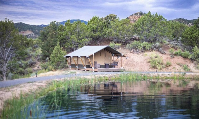 Collbran Alquiler De RV | Outdoor Mini-Retreat - Glamping Safari Tent