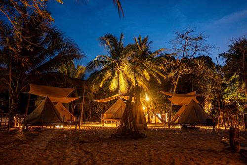 Pulau Perhentian Kecil Otro | Glamping Stay at Perhentian Island
