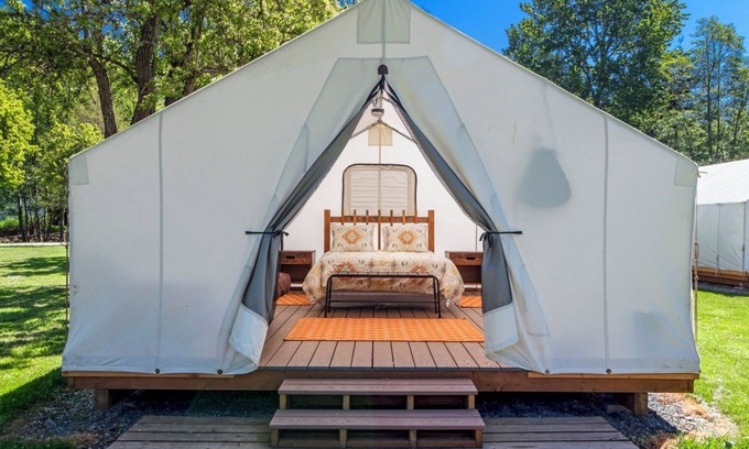 Eastsound Alquiler De RV | Glamping Tent with Westerly Ocean Views - 1 min walk to beach!