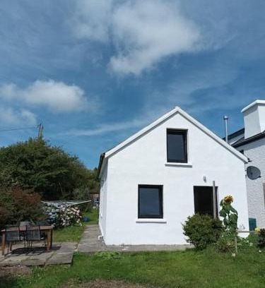 Rushanes Casa | Glandore 2 bedroom house