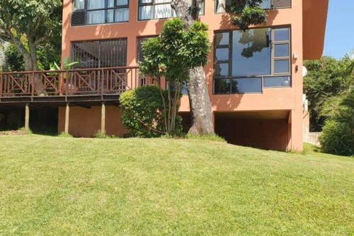 Marina Beach Casa | Glass House Haven