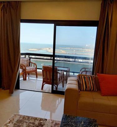 Ar-Raml 1 Apartamento | Gleem Bay Luxury Apartment