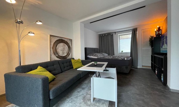 Bueckeburg Apartamento | Gleis 11 - kontaktloser 24-7 Check-I, Boxpringbett, W-LAN & Parkplatz kostenlos