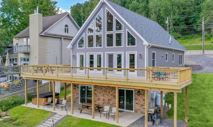 Mountainside Casa | Glencoe | Lakefront + Private Dock, 1 mi to Shops