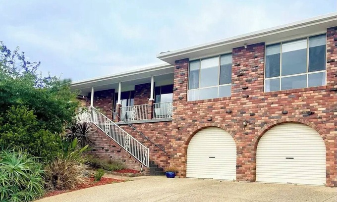 Tatton Casa | Glen’s Haven with Lakeviews