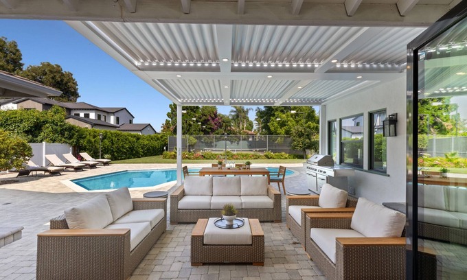 Encino Villa | Gloria - Traditional Home with Contemporary Styling in the heart of Encino
