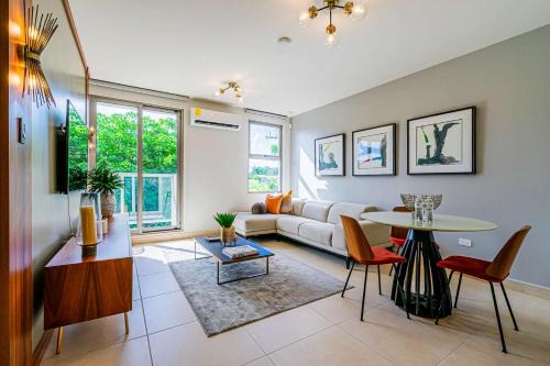 Panama City Apartamento | Glorious 1BR with Balcony in Panama Pacifico