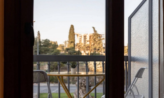 Athens City Centre Villa | Glorious Athens Apartment | 4 Bedrooms | Apartment Najasho | Furnished Balcony | Exclusive Luxury Accommodation in the Heart of Athens | Acropolis