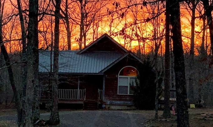 Mentone Cabina | ⭐️Glory Days Cottage⭐️ Cozy/Quiet/Serene🏡