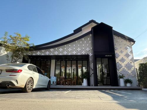Old City Hotel | Glyn Chiangmai, Cozy Two-Story Rooms in the Heart of Chiang Mai