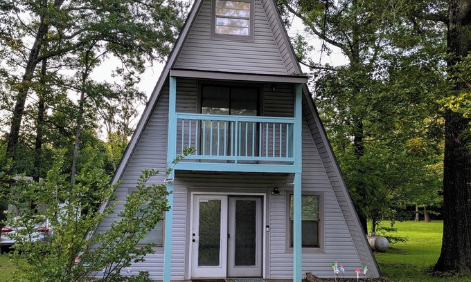 Murfreesboro Casa | Gnome Home A-Frame near Lake Greeson & Crater of Diamonds