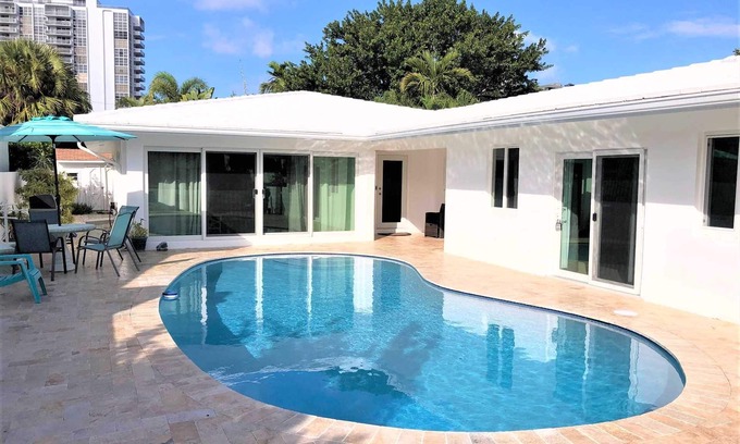Lauderdale Beach Casa | Go First Class en nuestra impresionante casa de Lauderdale Beachside Pool