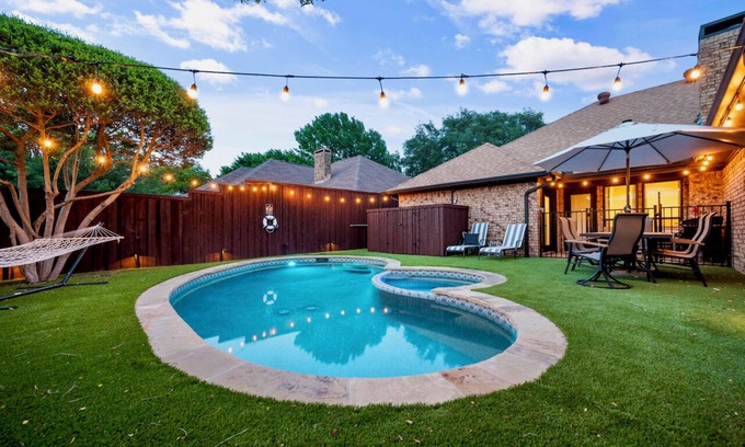 Frisco Casa | Go-Karts and Broomsticks, Heated pool and spa!