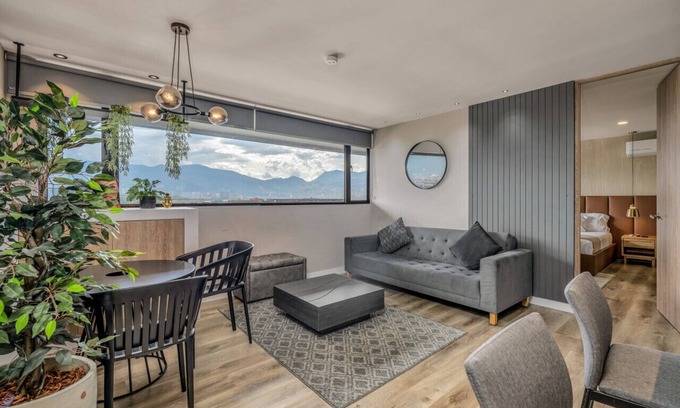 La Aguacatala Apartamento | Go Living 801 · Luxury 2BR Apt, Prime El Poblado+2AC GYM & Cowork