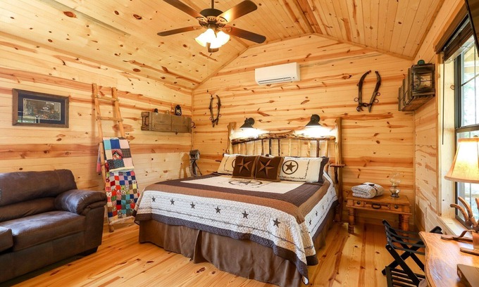 Fredericksburg Cabina | Cabañas del país de Dios - Espero que haya construido recientemente