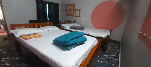 Hireguthi Hotel | Gokarna Beach Near Homestay RV