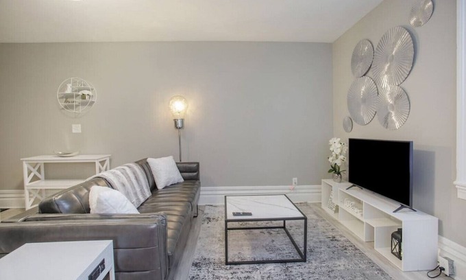 Grand Rapids Apartamento | Gold 2- Stunning Retreat