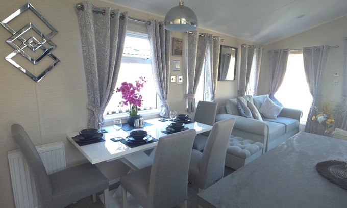 Prestonpans Casa | Gold 3 Bed Caravan