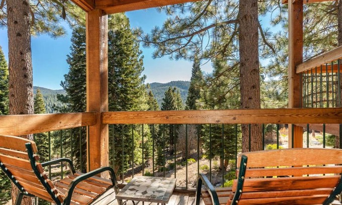 Truckee Casa | Gold Bend by Tahoe Mountain Properties