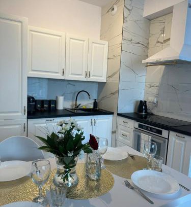 Katowice Apartamento | GoldClass Apartament- prywatny parking- zdalne zameldowanie