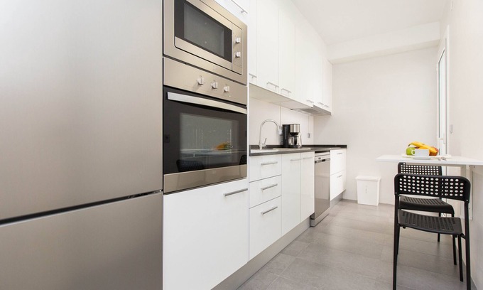 L'Antiga Esquerra de l'Eixample Apartamento | Golden Central Muntaner apartment in Barcelona