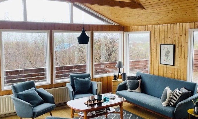 Blaskogabyggd Cabina | Golden Circle: Spacious & Cozy with a hot tub!