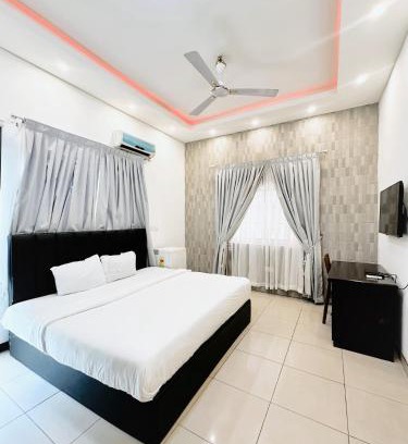 Teshie Hotel | Golden Crystal Hotel