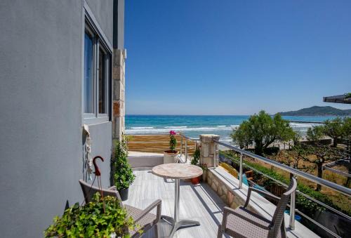 Alykes Apartamento | Golden Dolphin Studios & Apartments