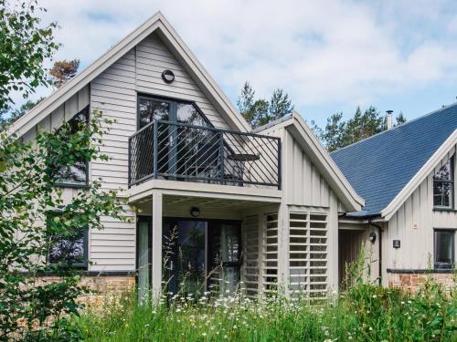 Alvie Casa | Golden Eagle Lodge