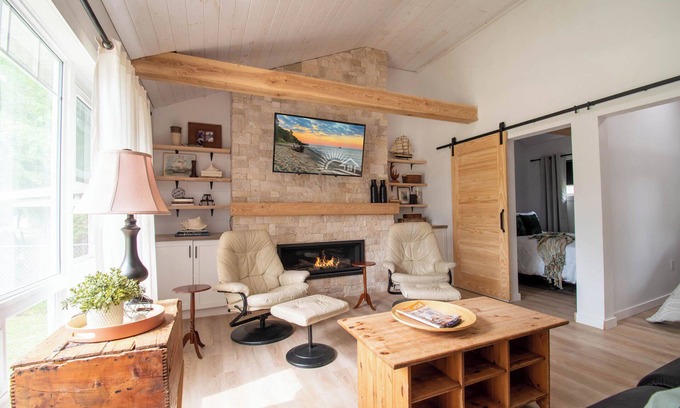Bayfield Cabaña | Golden Leaves & Cozy Retreats: A Wave from it All