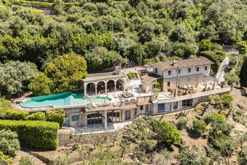 Pietrasanta Apartamento | GOLDEN LUXE - Luxury Villa whit Amazing Sea Wiew Pool