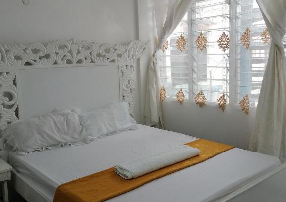 Tangana Apartamento | Golden Nest
