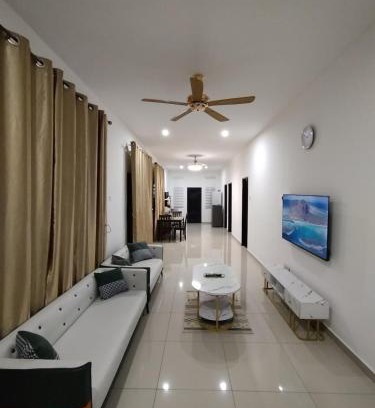 Batu Enam Casa | Golden Paradise