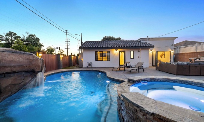 Paramount Casa | Golden Paradise POOL SPA FUN
