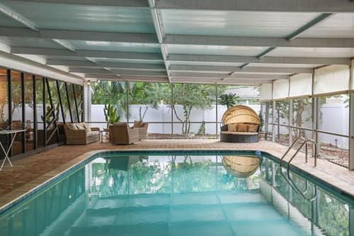 Seminole Casa | Golden Retreat: Expansive 6BR Home w Heated POOL ~
