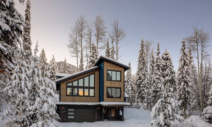 Golden Casa | Golden's Blue Heron, Una Casa De Nueva Marca Situado En Kicking Horse Mountain Resort