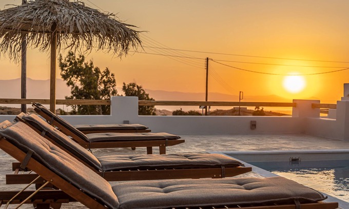 Naxos Villa | Golden Sand Deluxe Villa
