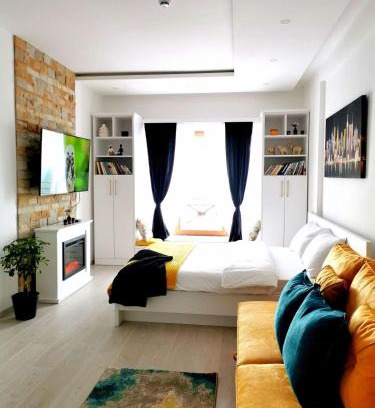Lisina Apartamento | Golden Sky N Lux 57 Milmari Resort & Spa